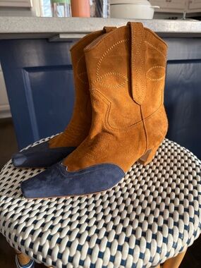 KHAITE Tan Suede Boots with Navy Detail